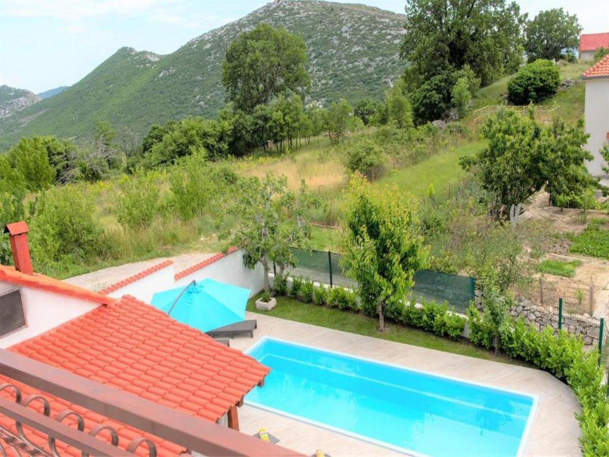 Holiday Home Mons Aureus Gornje Sitno Exterior foto