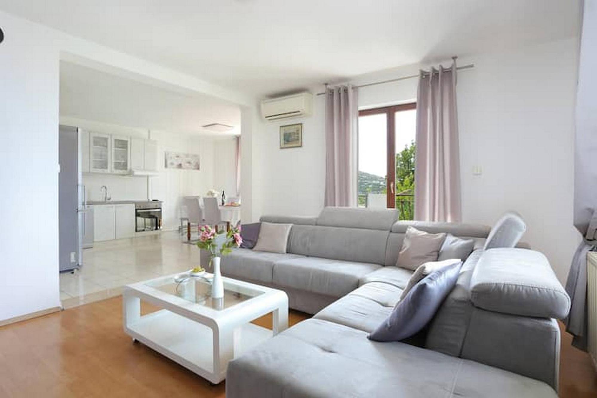 Holiday Home Mons Aureus Gornje Sitno Exterior foto