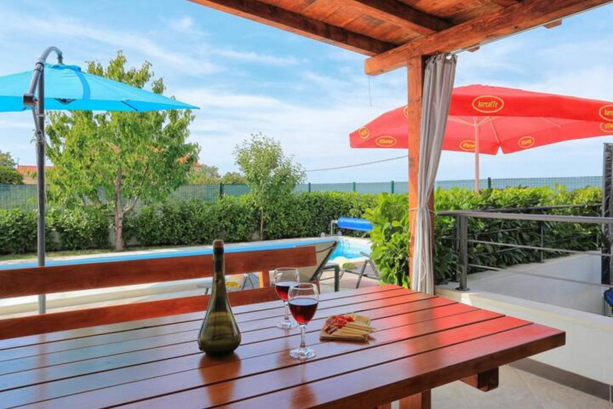 Holiday Home Mons Aureus Gornje Sitno Exterior foto